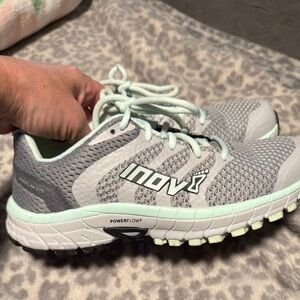 Inov-Roadclaw 275 Gray and Teal Athletic Shoes